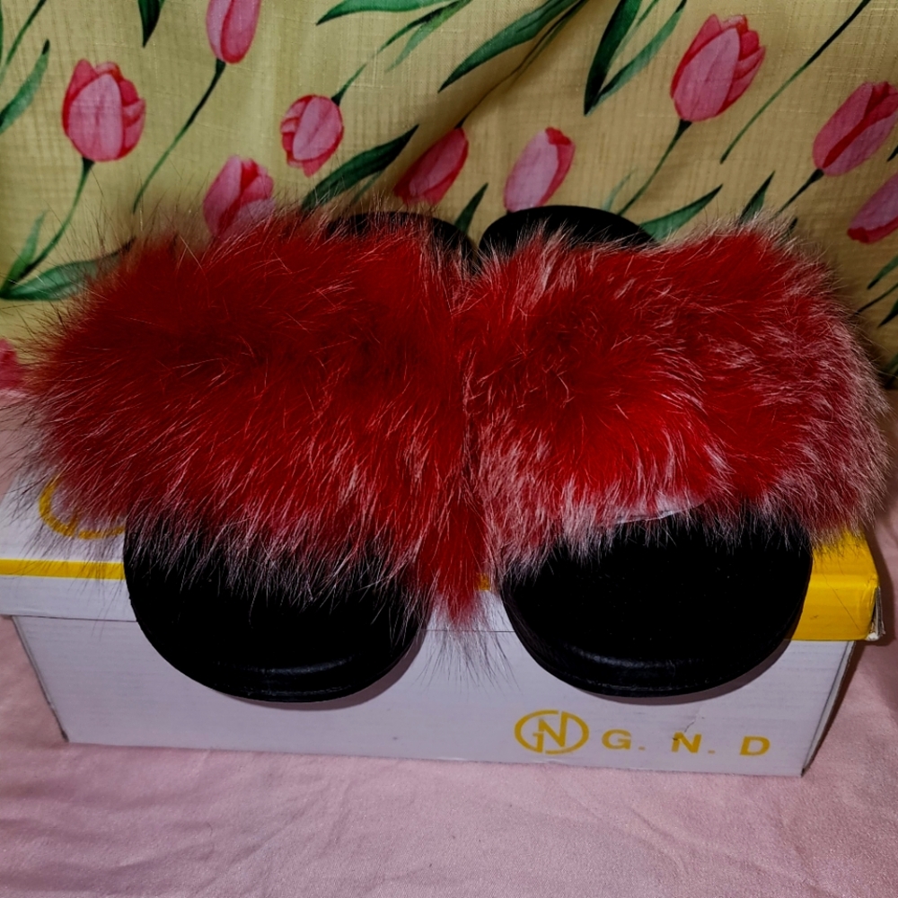 Faux Fur slides